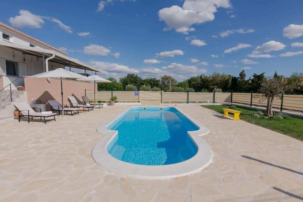 Kuca Za Odmor M&J Villa เบนโควัส ภายนอก รูปภาพ