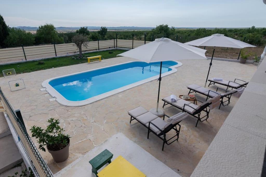 Kuca Za Odmor M&J Villa เบนโควัส ภายนอก รูปภาพ