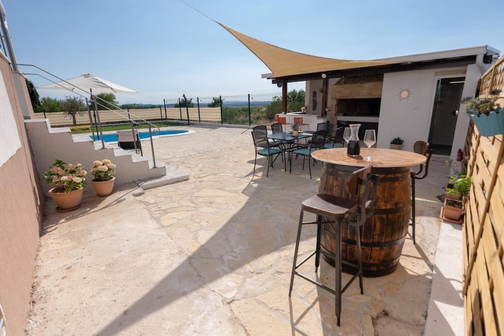 Kuca Za Odmor M&J Villa เบนโควัส ภายนอก รูปภาพ