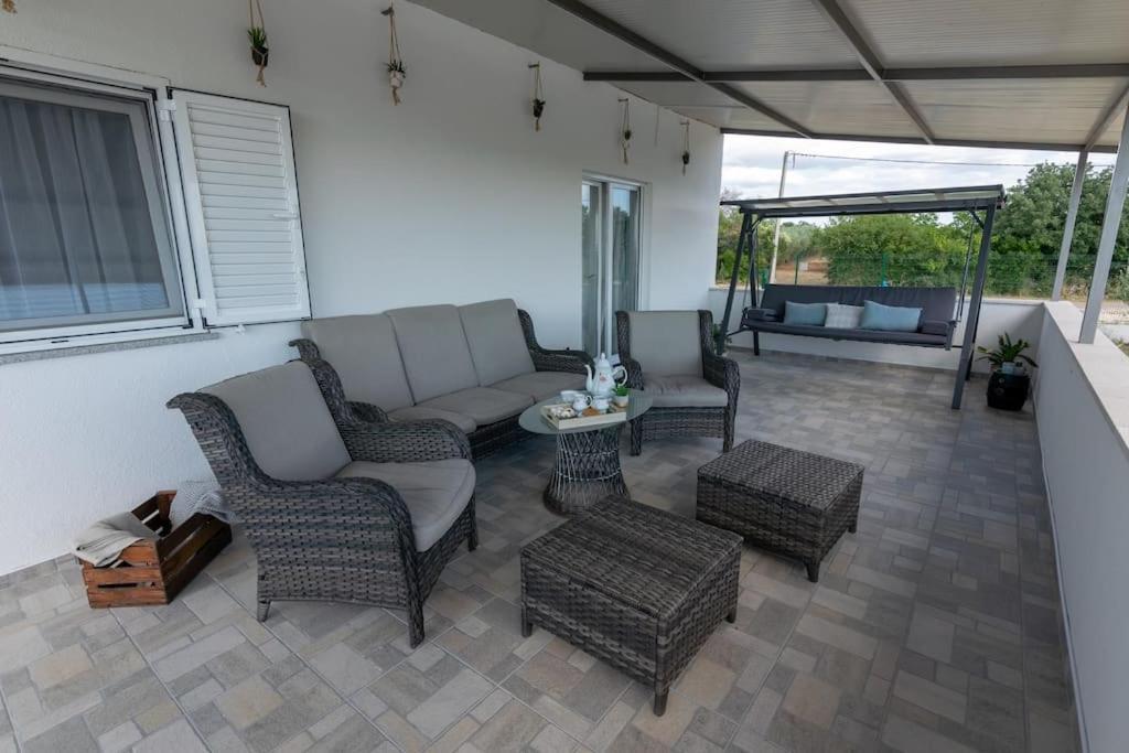 Kuca Za Odmor M&J Villa เบนโควัส ภายนอก รูปภาพ