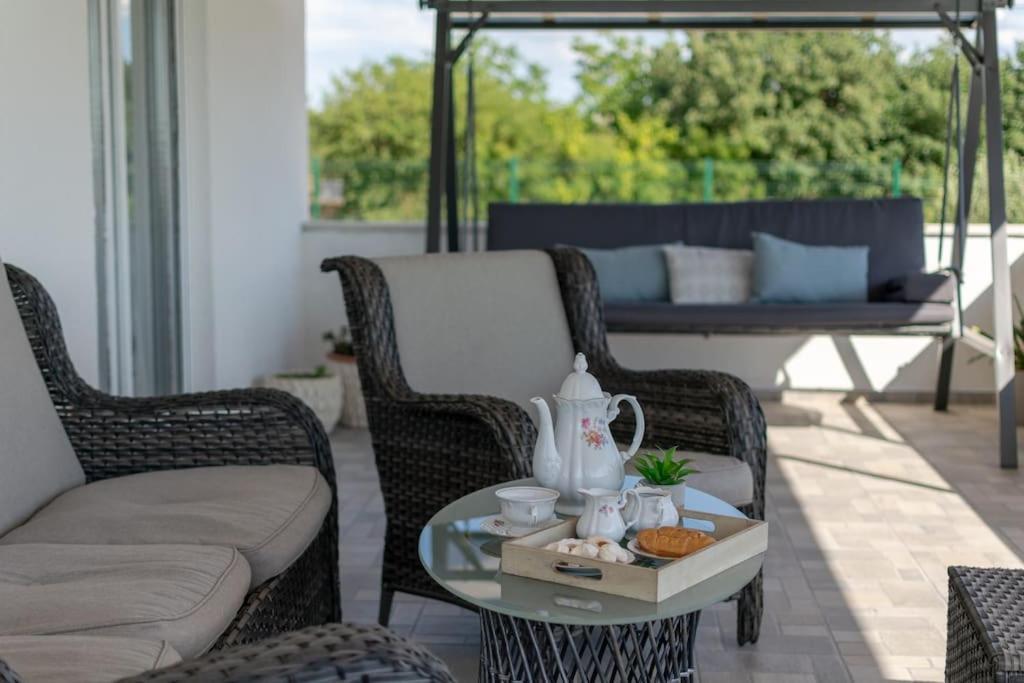 Kuca Za Odmor M&J Villa เบนโควัส ภายนอก รูปภาพ